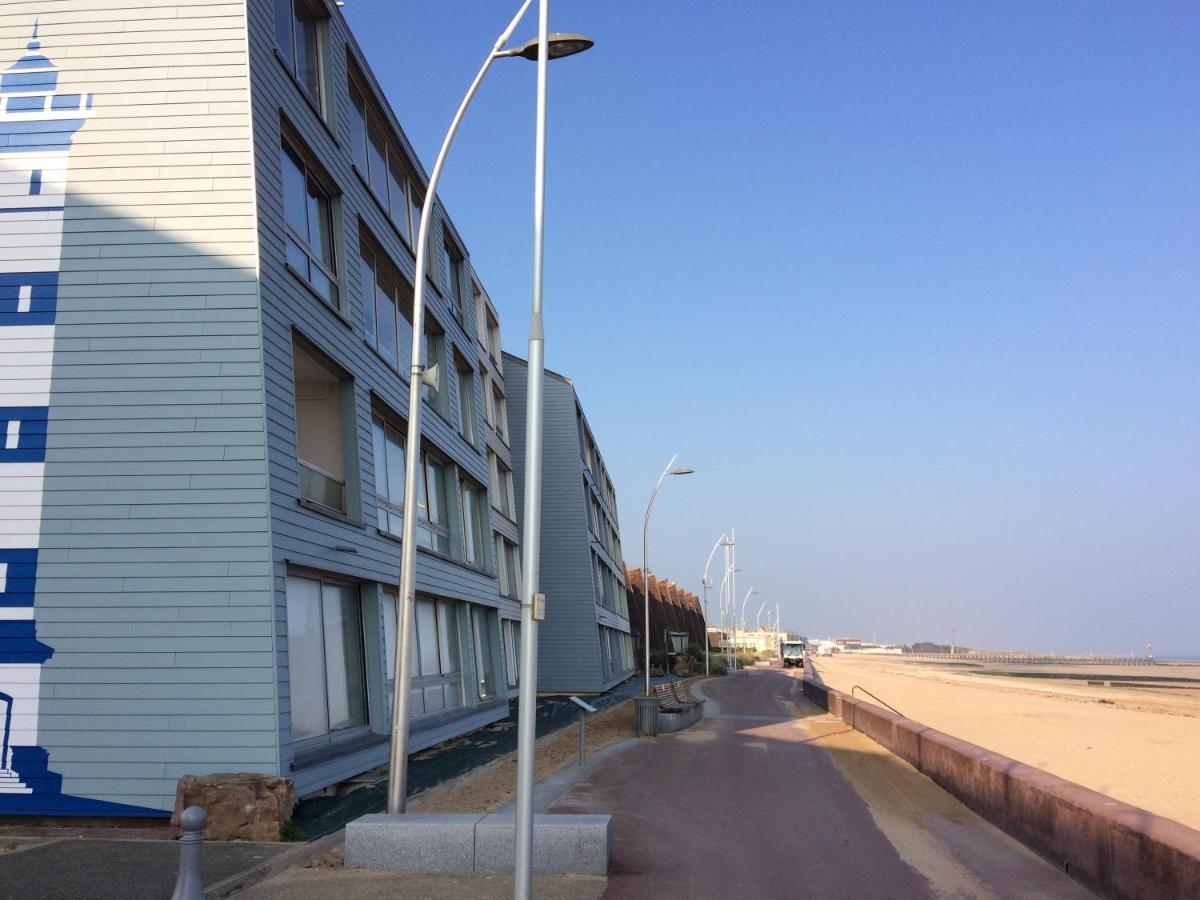 Appartement T2 Avec Vue Sur Mer Directe ! Courseulles-sur-Mer Esterno foto